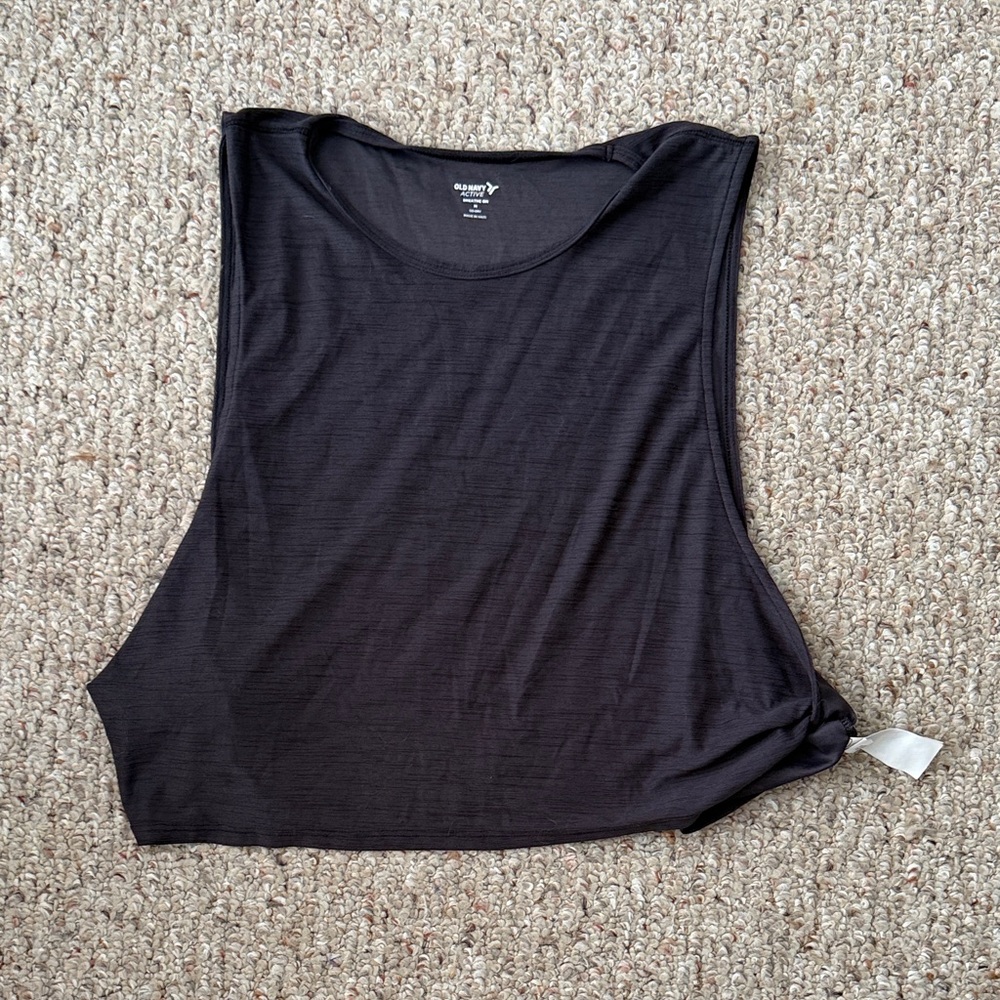 Old Navy Charcoal Muscle Tee